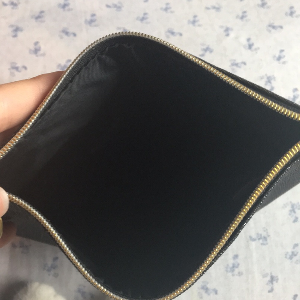 Ipsy bag - Picture 3 of 3